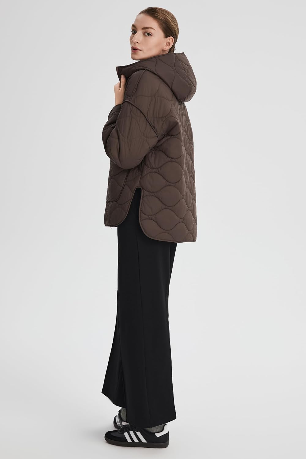 Orolay Women's Quilted Puffer Jacket, Lightweight Hooded Oversized Fit